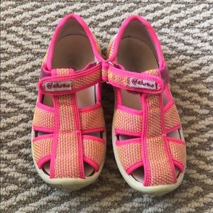 Naturino toddler closed sandals